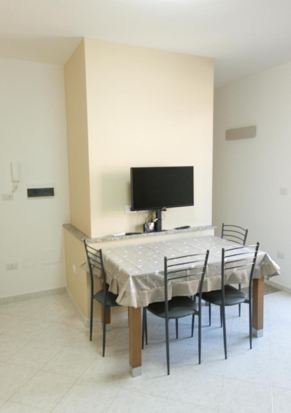 Suite Guesthouse A Pochi Passi Dal Mare Sassari Ngoại thất bức ảnh