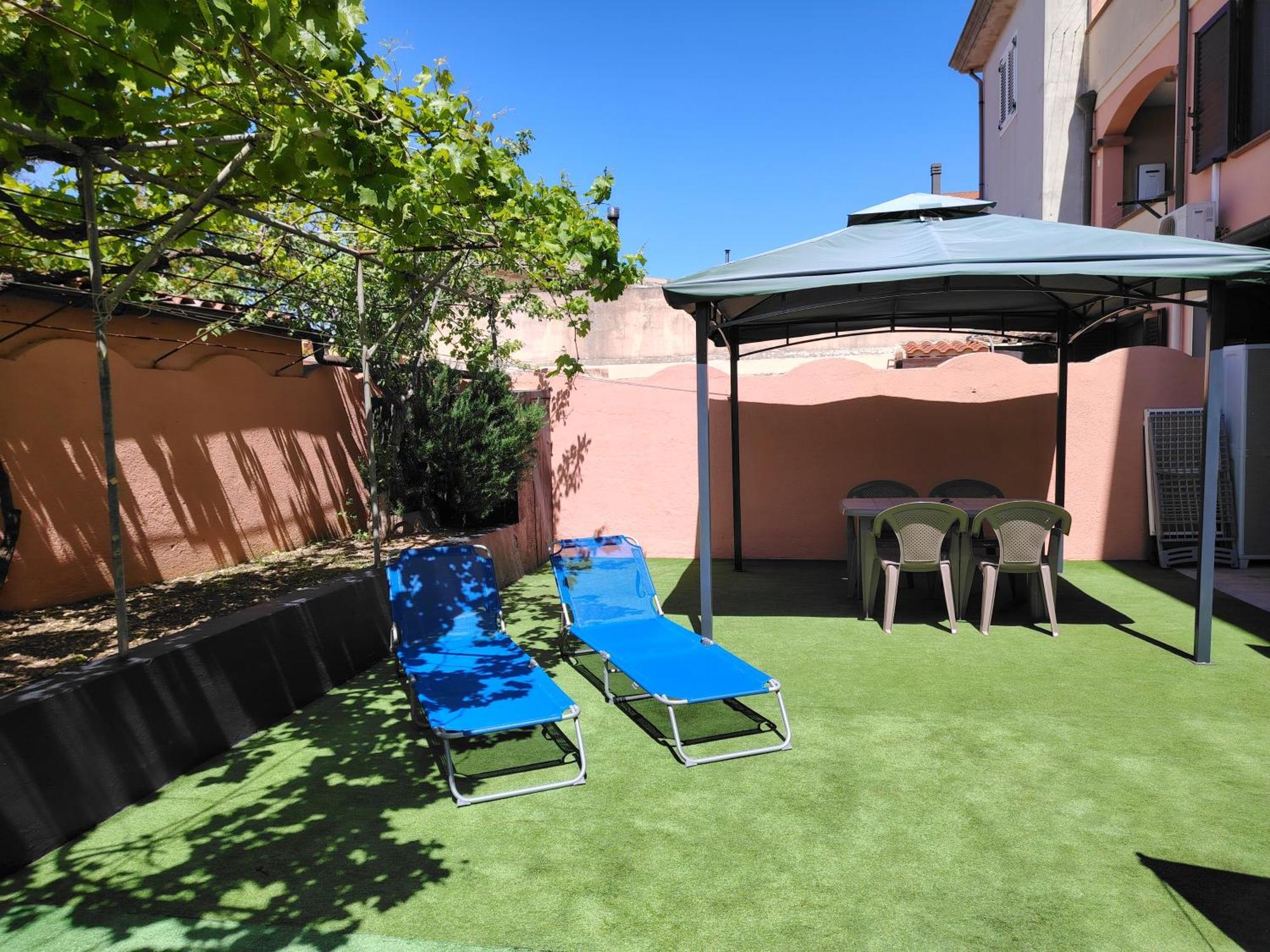 Suite Guesthouse A Pochi Passi Dal Mare Sassari Ngoại thất bức ảnh